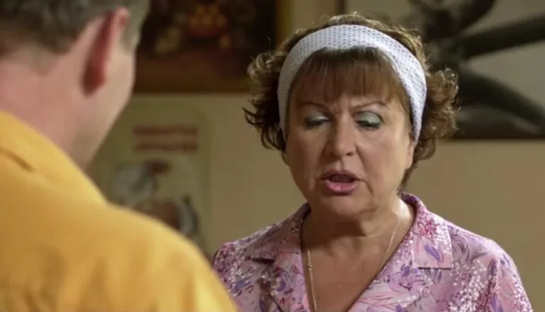 Момент из 12 серии 4 сезона