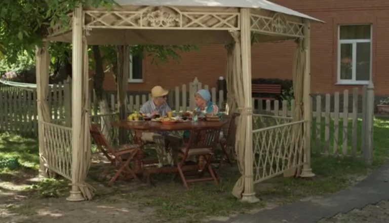 Момент из 15 серии 5 сезона